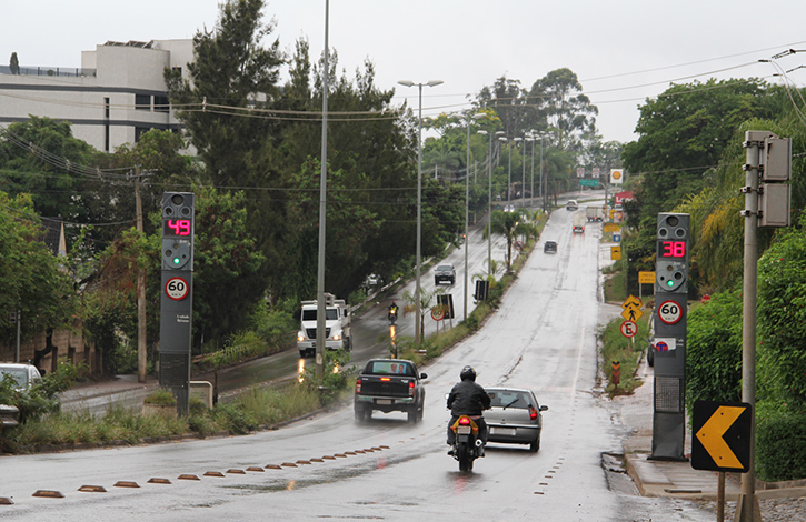 Novos radares passam a multar a partir da próxima semana