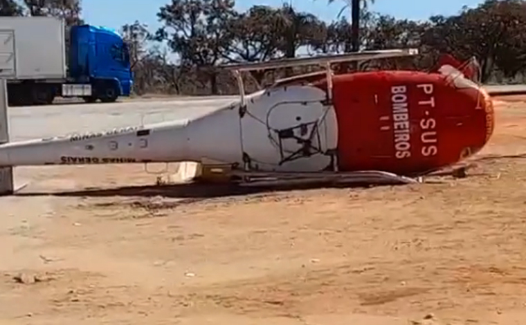 Helicóptero do Corpo de Bombeiros tomba durante pouso forçado em Minas Gerais