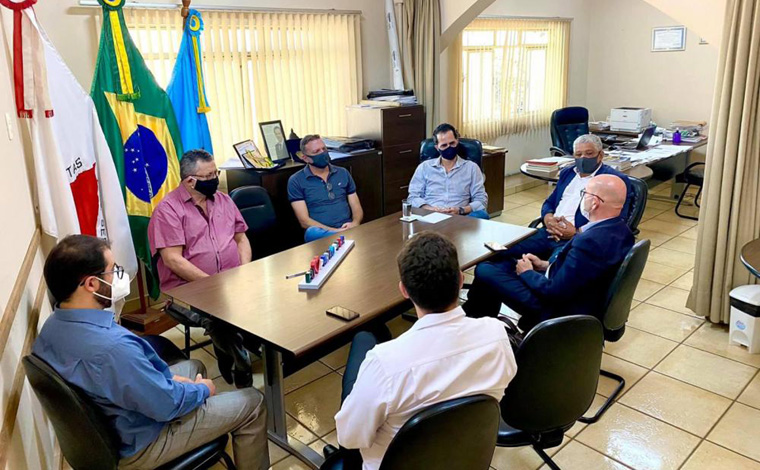 Chefe do 19º departamento da Polícia Civil  visita prefeituras da região