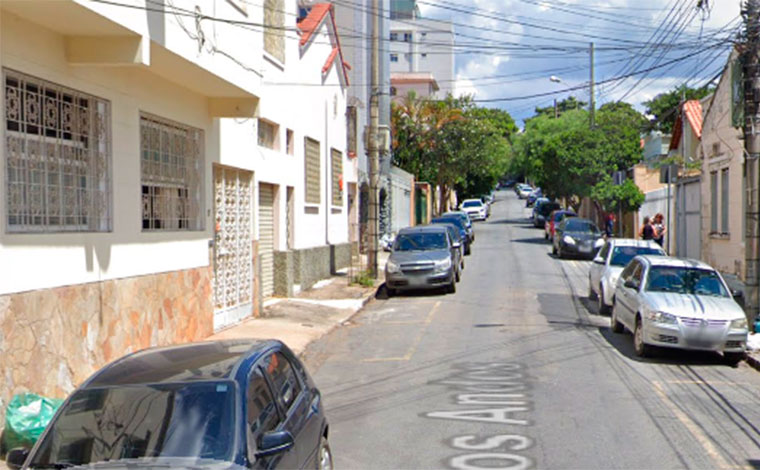 Médico é encontrado morto dentro de carro em avançado estado de decomposição em Belo Horizonte