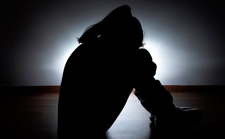 Polícia Civil prende suspeito de abusar sexualmente da filha de 14 anos em Matozinhos