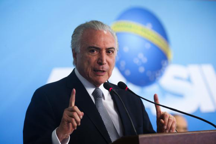 Temer defende reformas e diz que Brasil voltará a crescer
