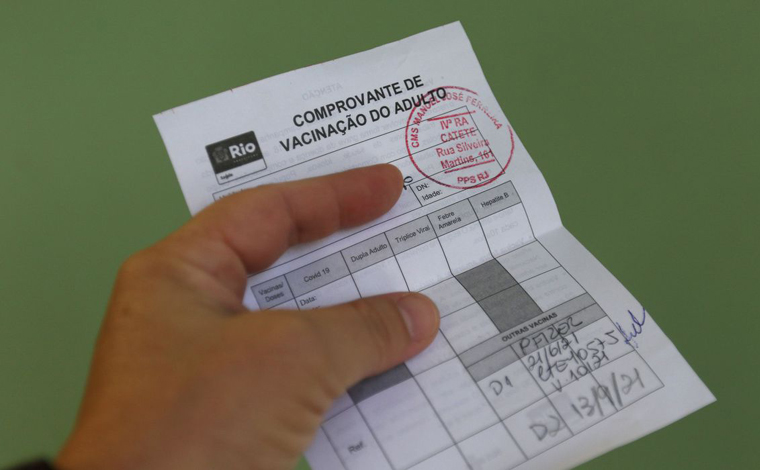 Liberado certificado para quem tomou vacinas diferentes