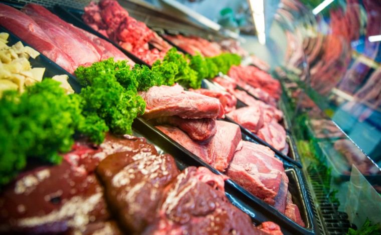 Preço da carne cai pela primeira vez após 16 meses, mas alta acumulada é de 22%