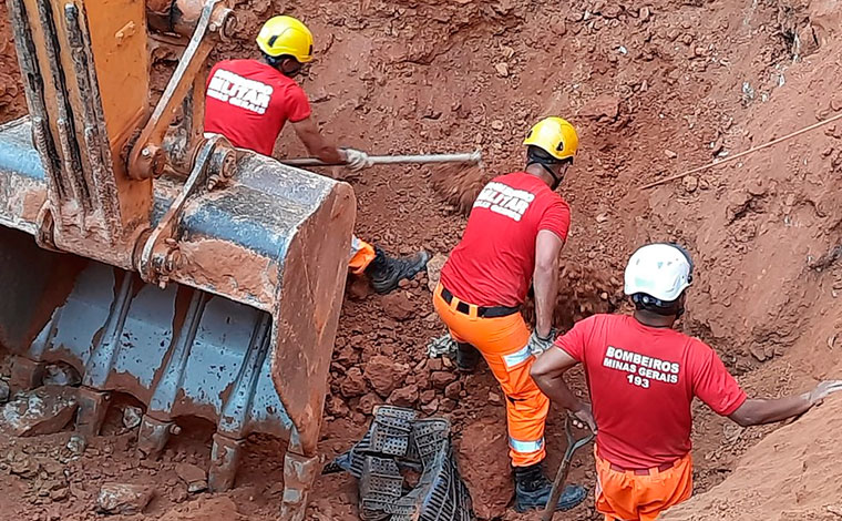 Homem morre e outro fica ferido em soterramento de mina de extração de quartzo em Corinto