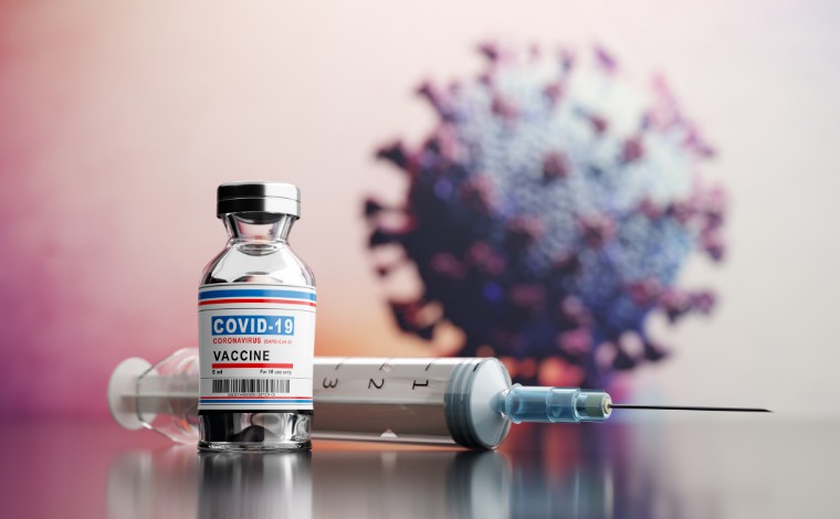 Covid-19: todos com 18 anos ou mais devem tomar a 3ª dose da vacina em 5 meses