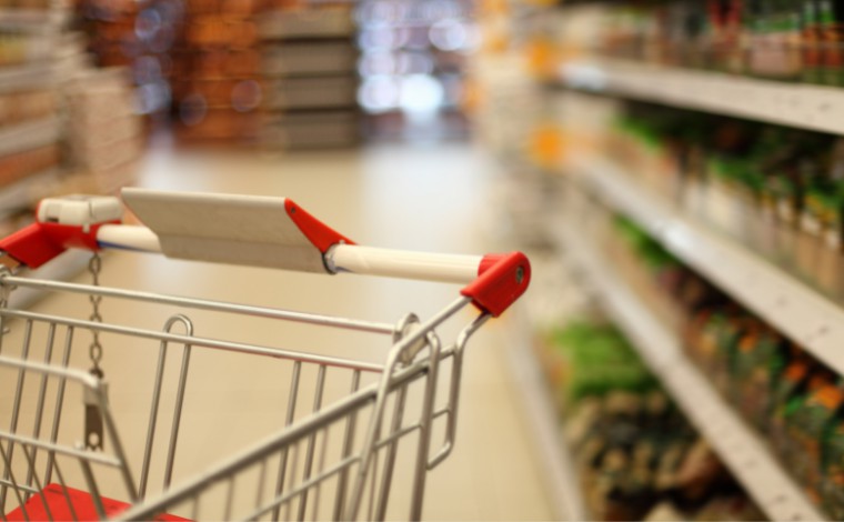 Rede de supermercado oferece vagas de emprego para Auxiliar de Serviços Gerais em Sete Lagoas