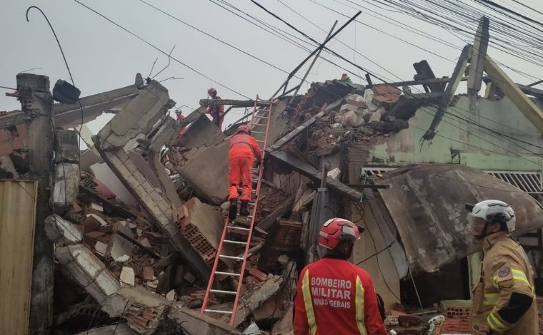 Um bebê e um homem morrem após desabamento de dois prédios em Belo Horizonte
