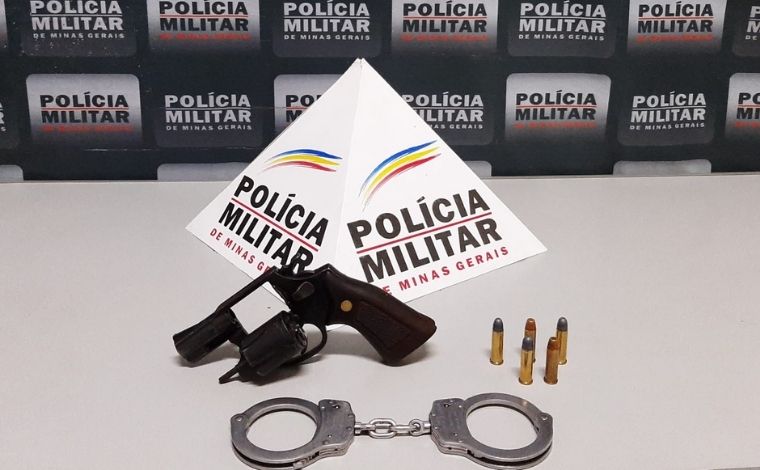 Homem é preso por porte ilegal de arma de fogo em posto de combustível em Sete Lagoas