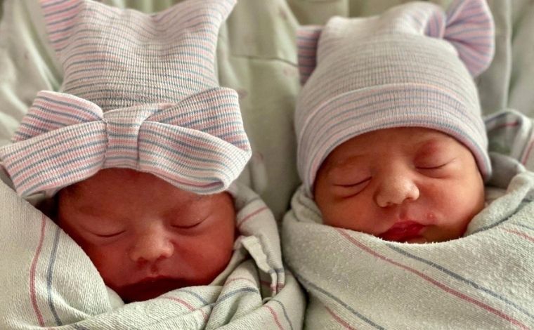 Por apenas 15 minutos, gêmeos nascem em dias, meses e anos diferentes