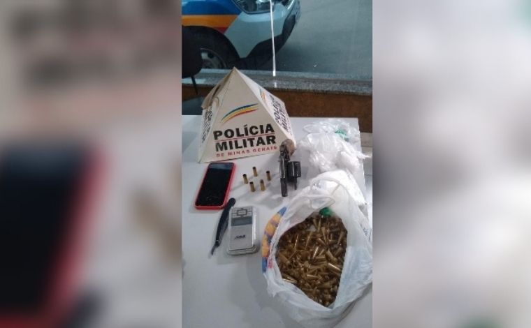 Após denúncia, homem é preso por posse ilegal de arma de fogo em Pedro Leopoldo