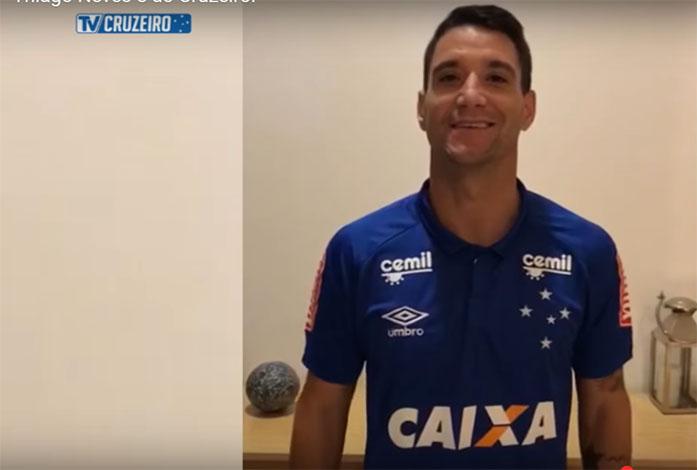 Cruzeiro oficializa a contratação do meia Thiago Neves