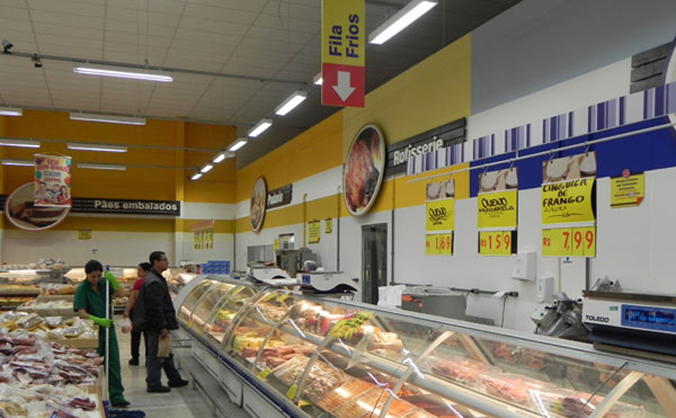 Rede de supermercado de Sete Lagoas oferece vaga de emprego para Conferente de Frios