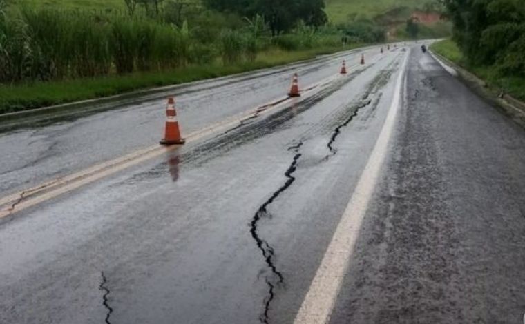 Saiba quais são os pontos de interdição nas rodovias de Minas Gerais nesta quarta-feira (12)