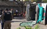 Ônibus do Move tomba na avenida Vilarinho e deixa cerca de 30 pessoas feridas em BH