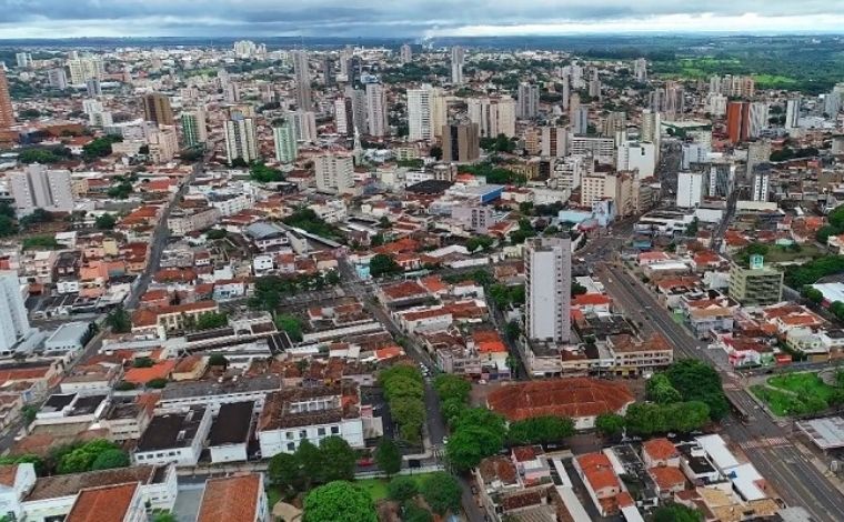 Jovem tem celular e bicicleta furtados após sexo com desconhecido em matagal no interior de Minas