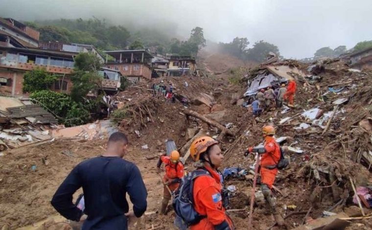 Tragédia em Petrópolis: sobe para 78 o número de mortos; ao menos 8 crianças estão entre as vítimas