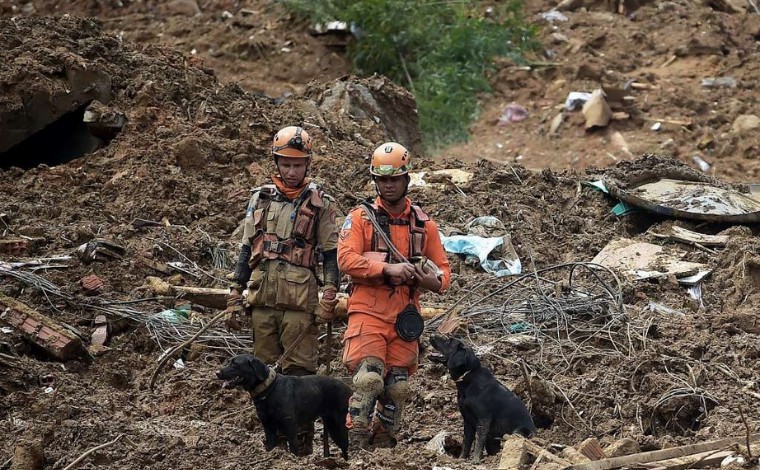 Tragédia em Petrópolis: sobe para 152 o número de mortos; 165 pessoas seguem desaparecidas 