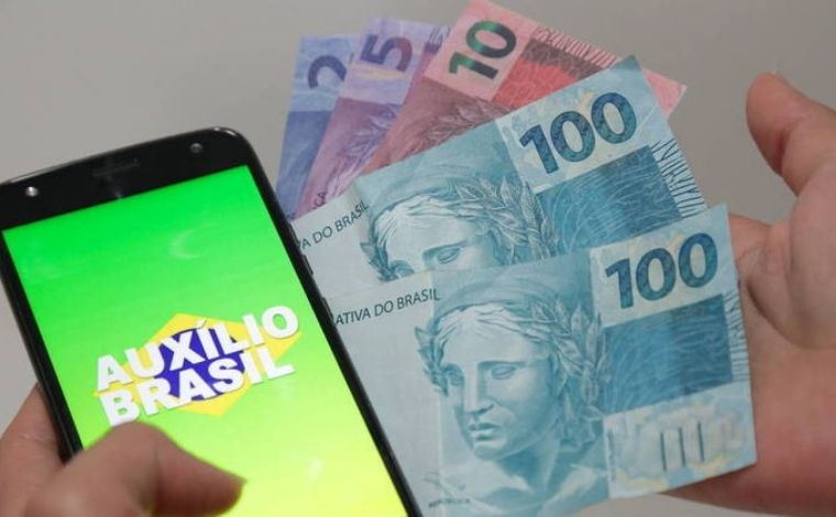 Auxílio Brasil: Caixa paga benefício a novo grupo nesta segunda-feira (21)