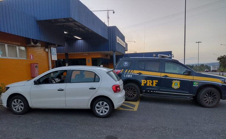 PRF recupera veículo com restrição por apropriação indébita em Sete Lagoas