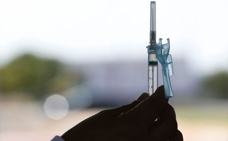 Vacina brasileira contra Covid-19 deve ficar pronta em nove meses
