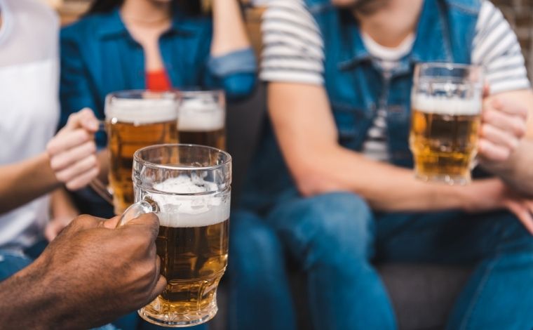 Estudo aponta que consumo diário de cerveja pode diminuir tamanho do cérebro