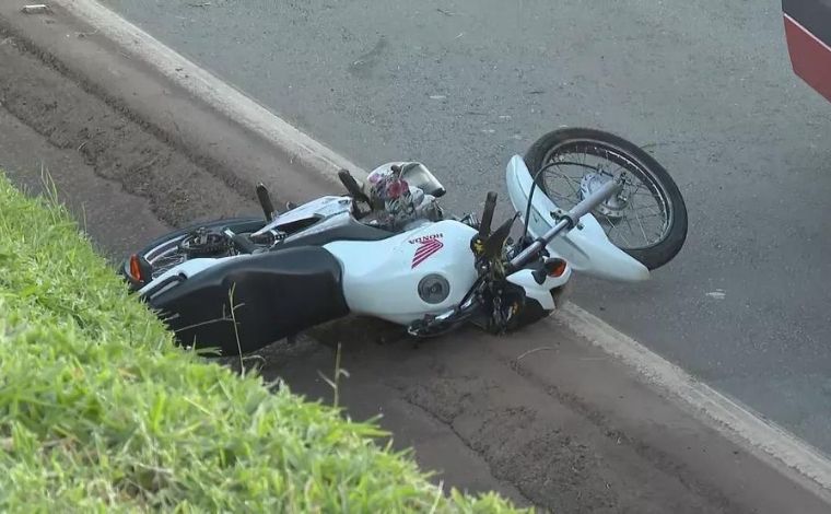 Adolescente de 13 anos morre após ser arremessada de moto em acidente no Anel Rodoviário, em BH