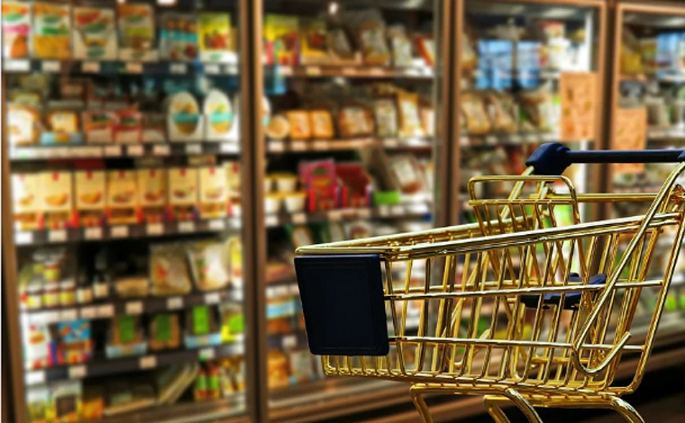 Rede de supermercado de Sete Lagoas oferece vagas de emprego; veja funções