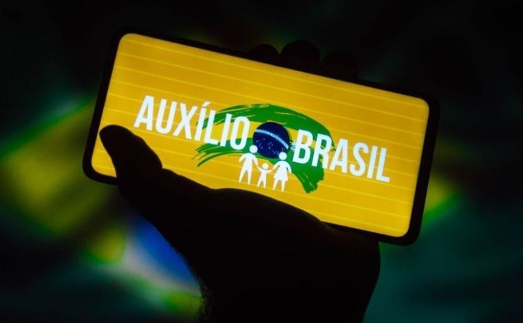 Auxílio Brasil: beneficiários com NIS final 6 recebem parcela nesta sexta-feira (25)