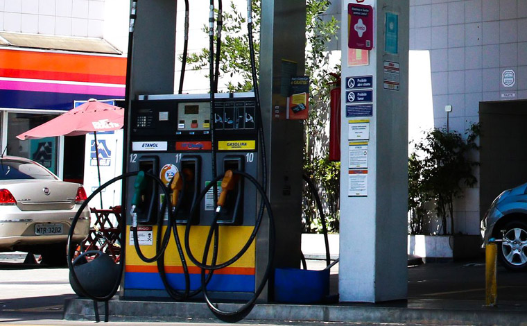 Troca de gasolina por etanol pode não ser vantajosa para o consumidor