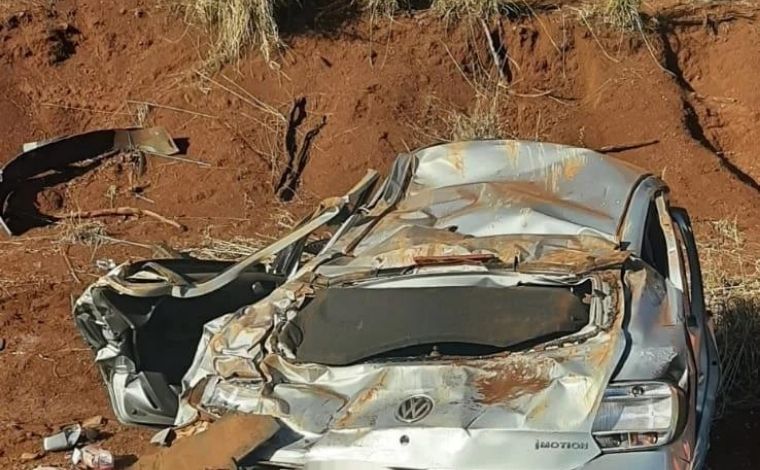 Idoso morre após capotar carro na MG-223, no interior de Minas Gerais