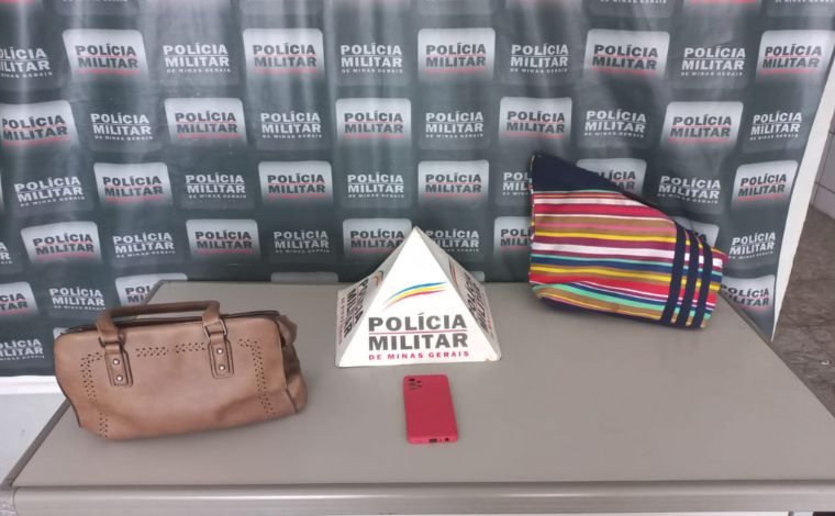 Homem é preso após roubar bolsa de mulher na área central de Sete Lagoas 