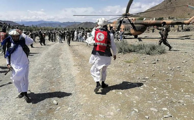 Terremoto no Afeganistão deixa quase mil mortos e 600 feridos