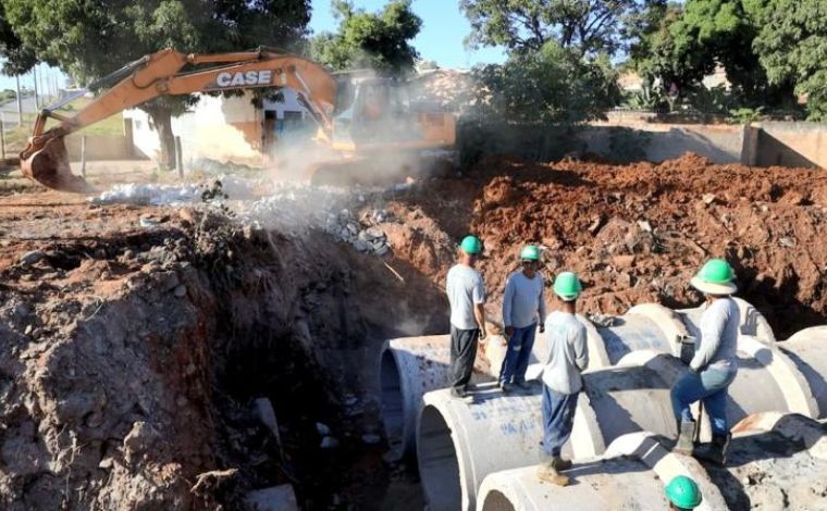 Sete Lagoas inicia obras de drenagem, pavimentação e iluminação na Avenida do Contorno