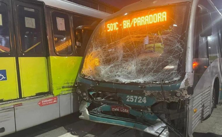 Ao menos 17 pessoas ficam feridas em acidente envolvendo três ônibus em Belo Horizonte 