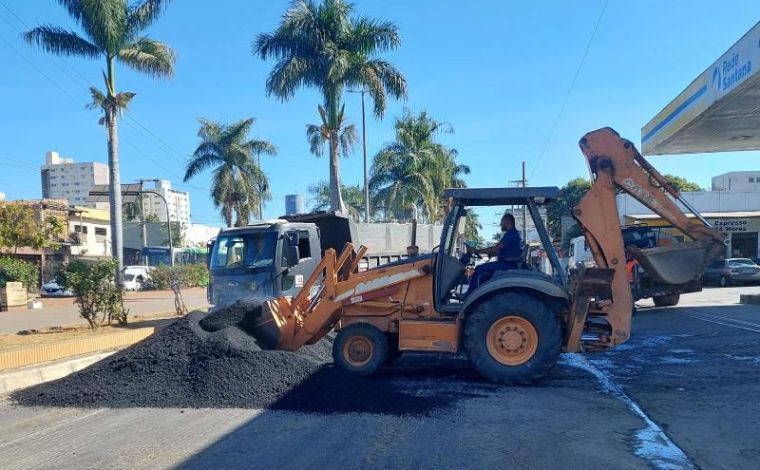 Obra de revitalização em trecho da Avenida Doutor Renato Azeredo é retomada em Sete Lagoas