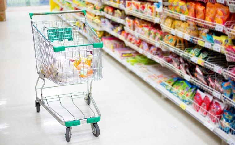 Supermercado em Sete Lagoas oferece vagas de emprego em diversas funções; confira