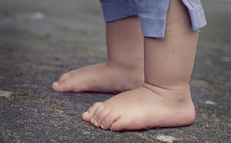 Menina de 2 anos morre após ter convulsão em creche no interior de Minas  
