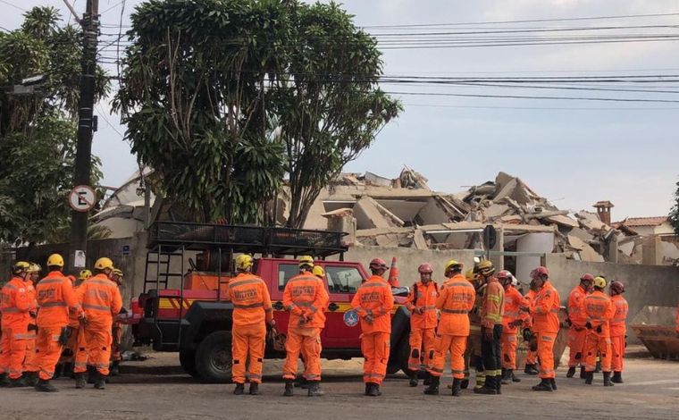 Prédio de cinco andares desaba em Belo Horizonte; uma pessoa morreu e três ficaram feridas 