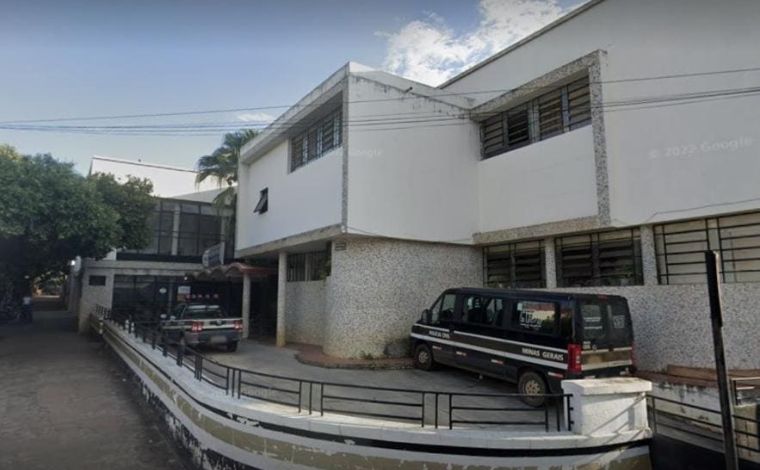 Criança de 4 anos morre ao ser atingida por placa de granito em clube de Curvelo