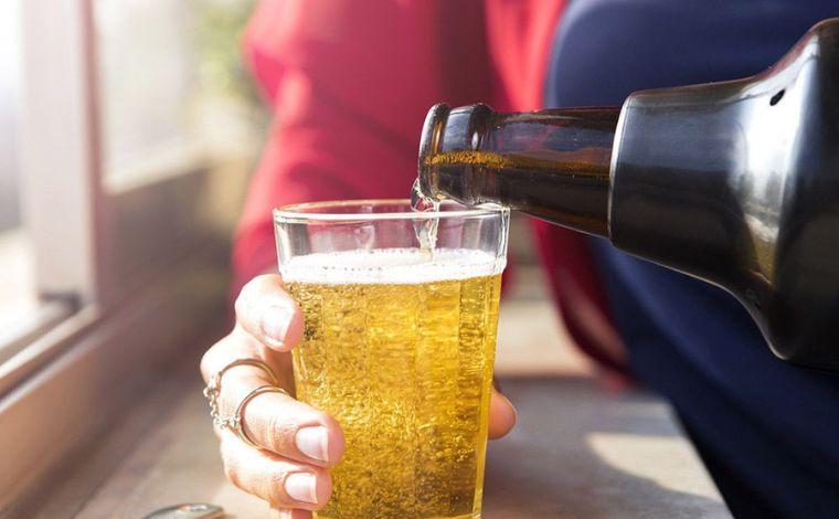 Venda e consumo de bebidas alcoólicas serão liberados durante eleições em Minas Gerais