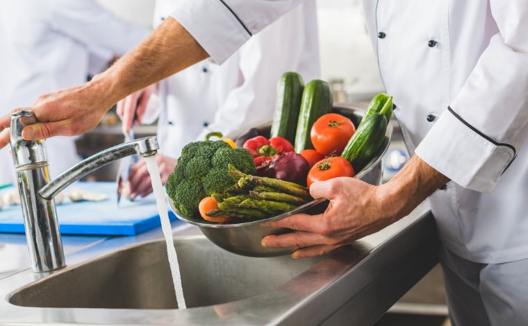 Vigilância Sanitária de Sete Lagoas oferece curso gratuito para manipuladores de alimentos