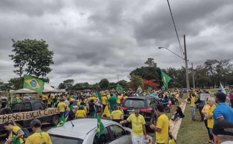 Protesto em frente a quartéis acontecem em todo país; manifestantes pedem intervenção federal