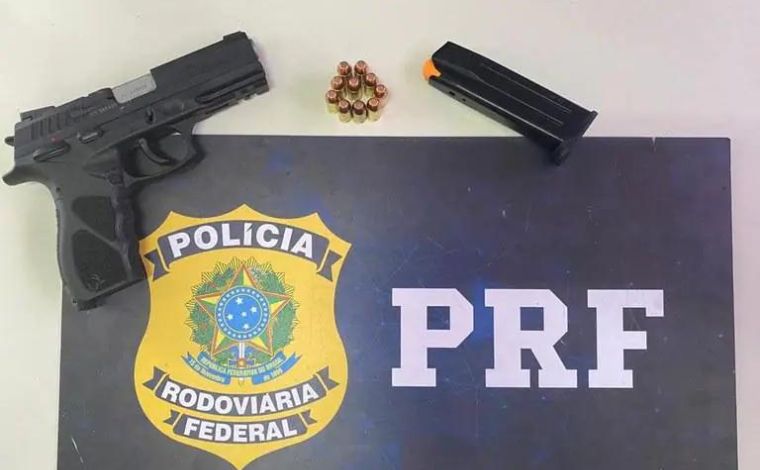 Caminhoneiro é preso após apontar arma de fogo para manifestantes durante bloqueio em Minas