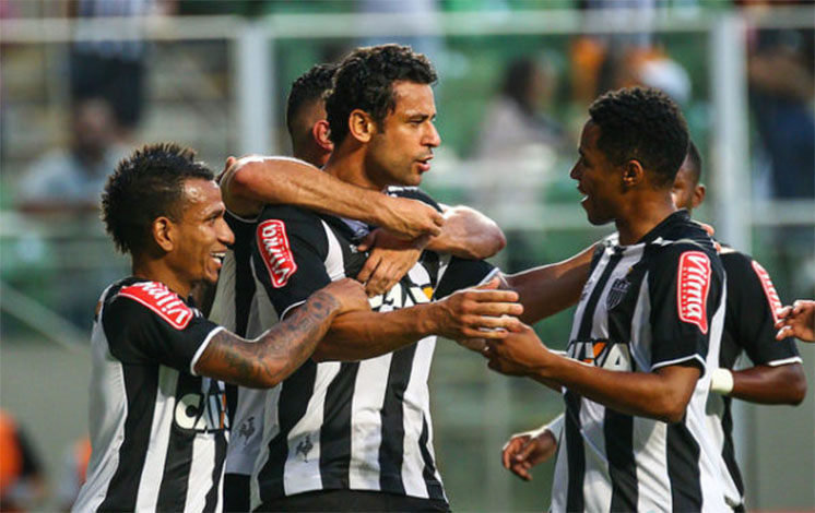 Sem Lucas Pratto, Galo vence Joinville em estreia de Elias