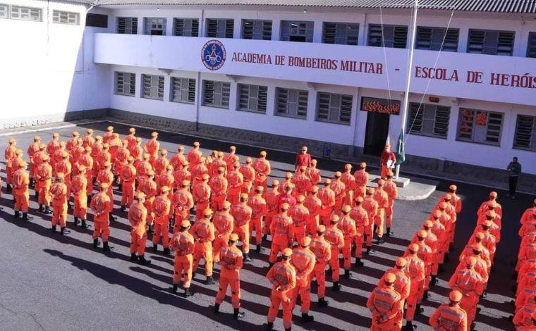 Foto: DivulgaÃ§Ã£o/CBMMG - Ao todo serÃ£o disponibilizadas 385 vagas, divididas em 3 editais para cargos de oficiais e soldados, com salÃ¡rio inicial de atÃ© R$ 7.175,30