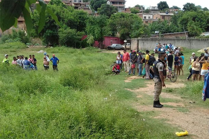 Jovem é morto a tiros no Bairro CDI II