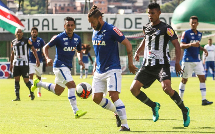 Raposa goleia em Juiz de Fora e assume a liderança do Campeonato Mineiro 