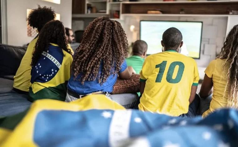 Copa do Mundo: advogado trabalhista explica direito a folgas em dias de jogos do Brasil