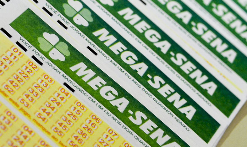 Nenhum apostador acerta Mega-Sena e prêmio acumula em R$ 135 milhões